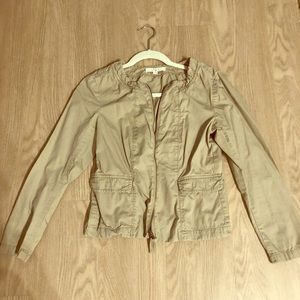 Lightweight utility type jacket